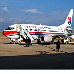 长白山机场快递航空快运业稳步发展的原因是什么？